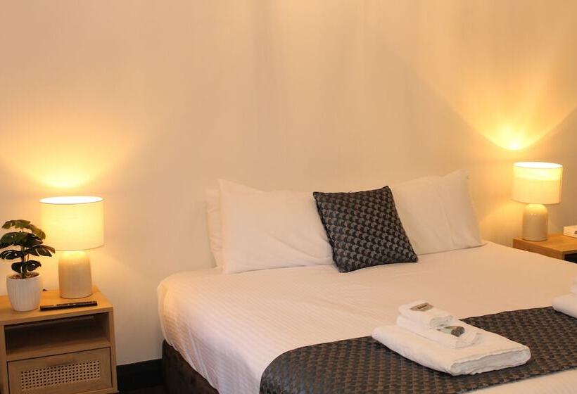 Romano S Hotel & Suites Wagga Wagga