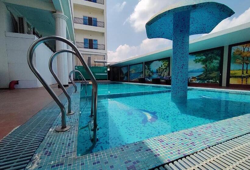 Sambhabana Hotel & Suites