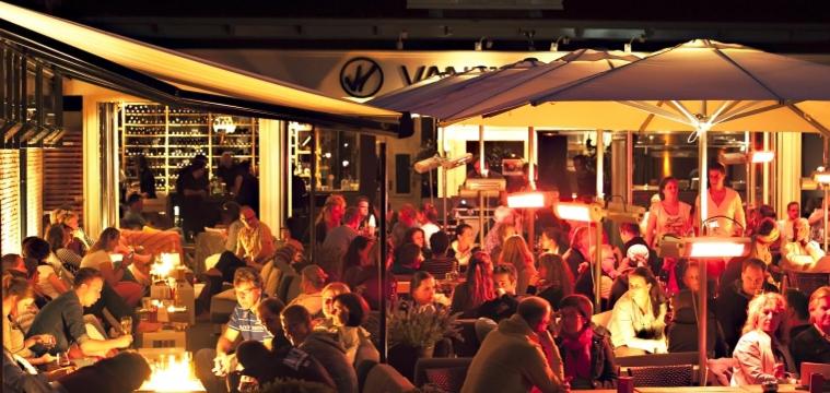 Van Heeckeren Apartments & Suites Buren