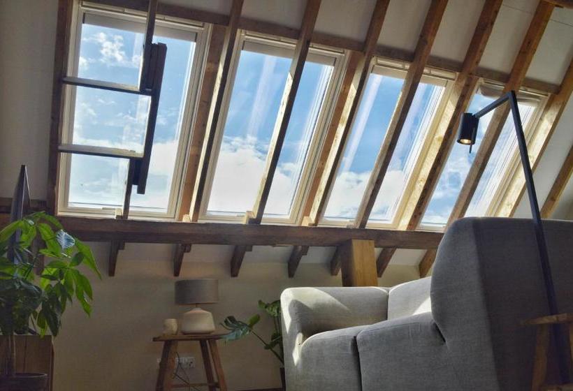 Van Heeckeren Apartments & Suites Buren