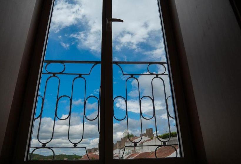 ユースホステル Castel   Creative Living