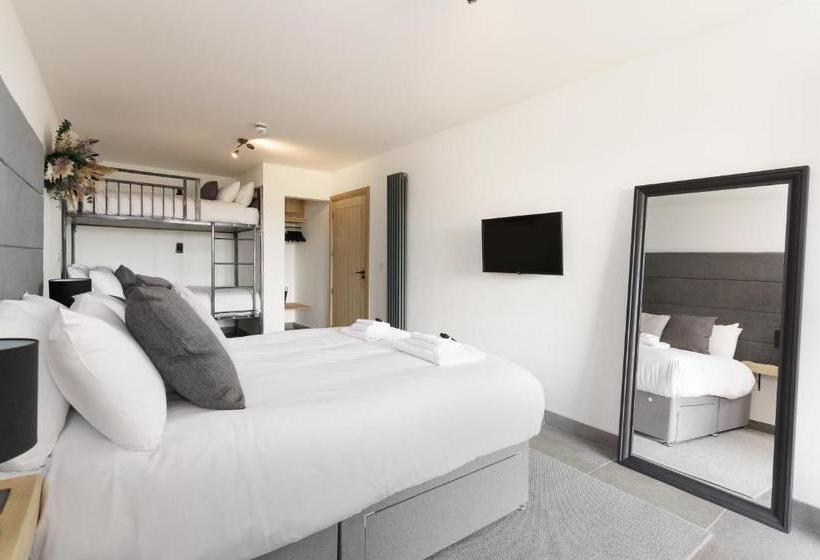 הוסטל The Old House 1147