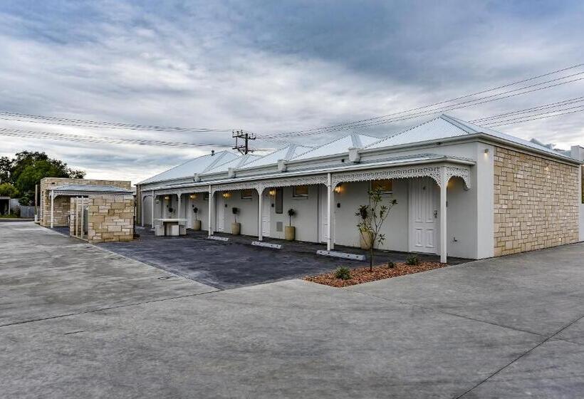 Aloha Central Luxury Accommodation