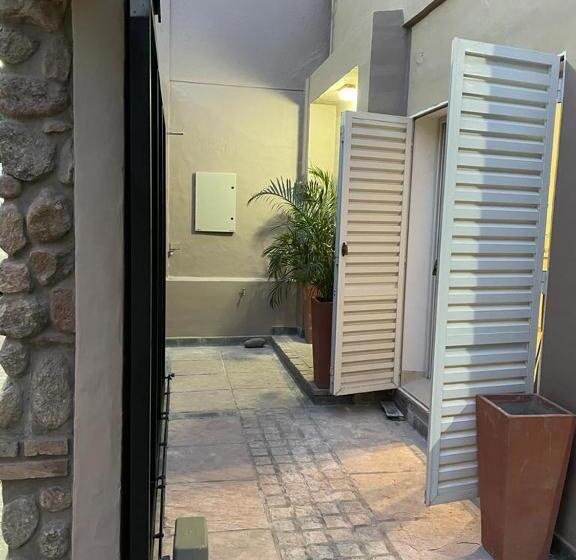 تختخواب و صبحانه Casa De Piedra  Céntrica