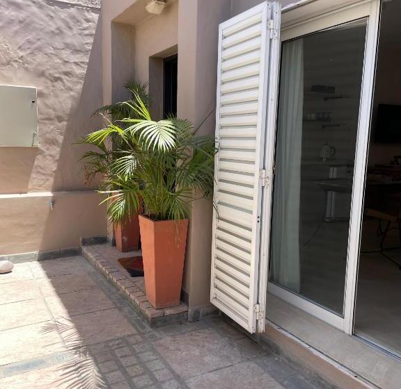 تختخواب و صبحانه Casa De Piedra  Céntrica