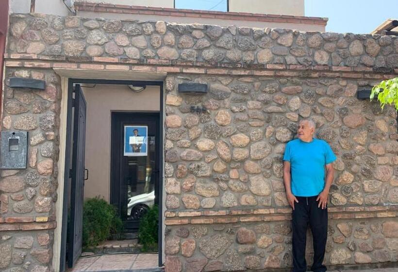 ベッドアンドブレックファースト Casa De Piedra  Céntrica