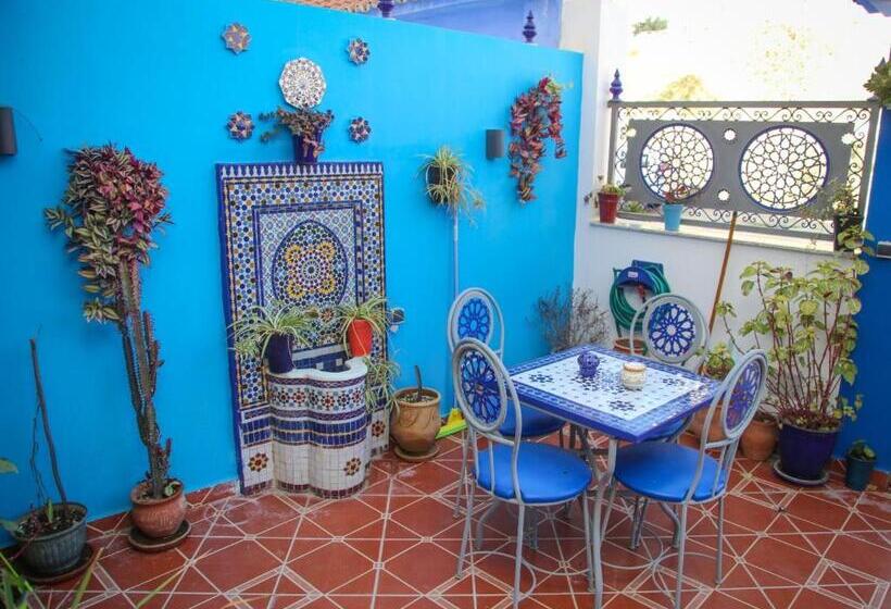 تختخواب و صبحانه Riad Azemmat