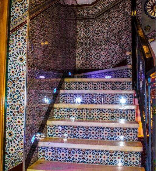 تختخواب و صبحانه Riad Azemmat