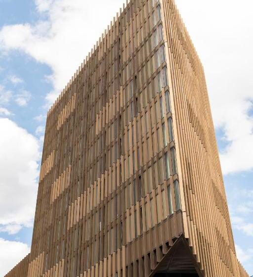 Cove Paradise Street