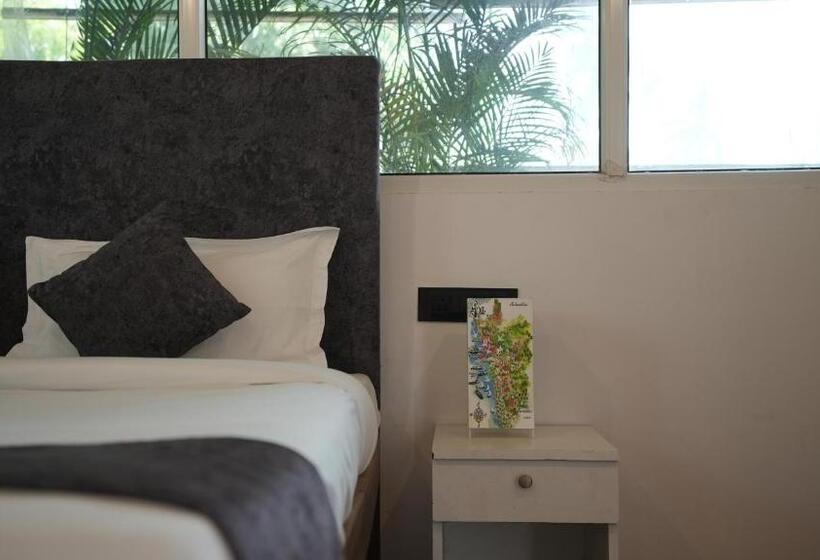 Отель Anjoned Hostel & Cafe