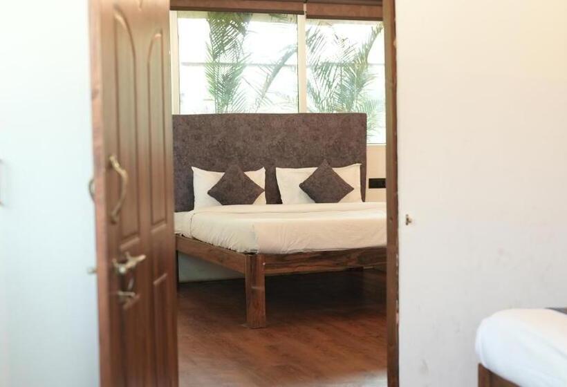 Отель Anjoned Hostel & Cafe