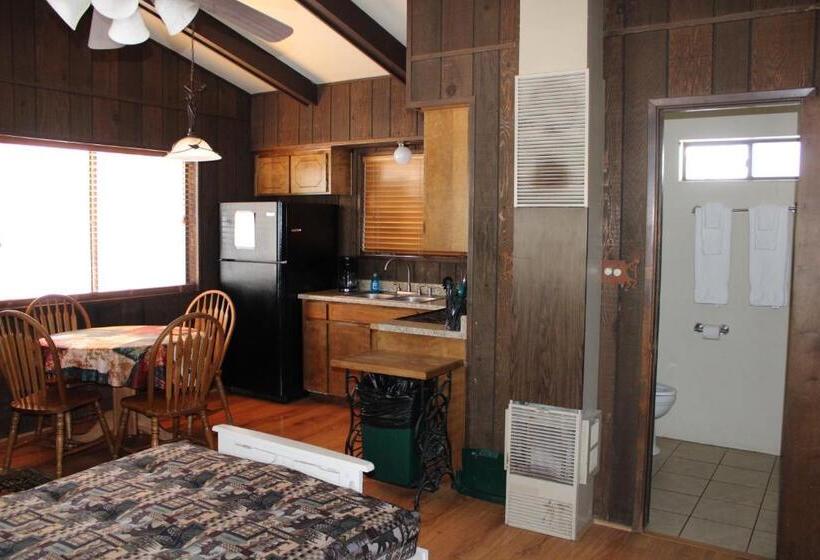 ホテル Edelweiss Resort Greer