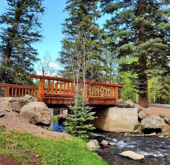 ホテル Edelweiss Resort Greer