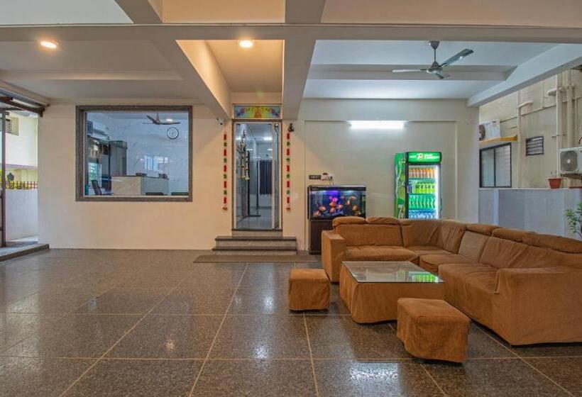 Itsy Hotels Pranav