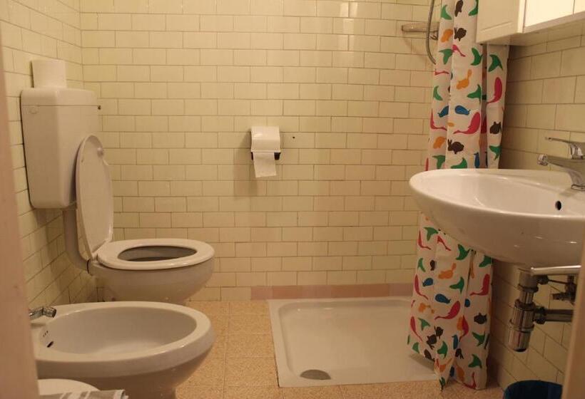 ホテル Garni Hirsch