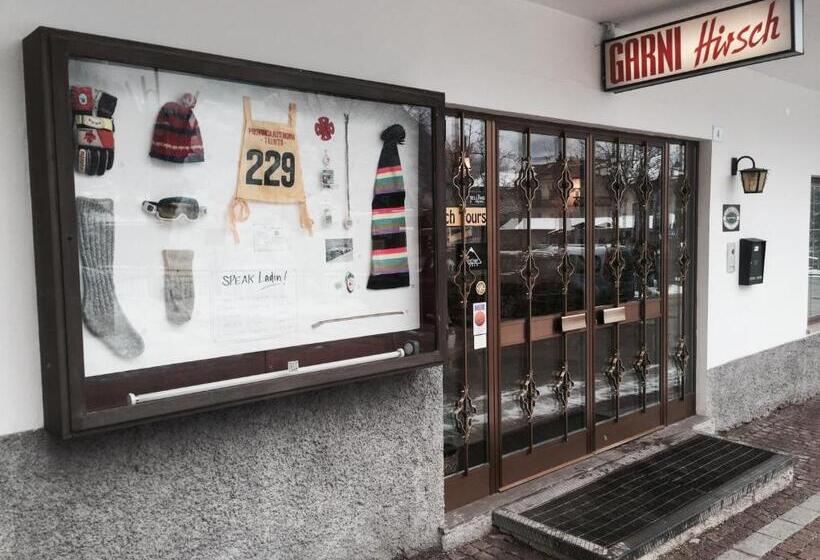 ホテル Garni Hirsch