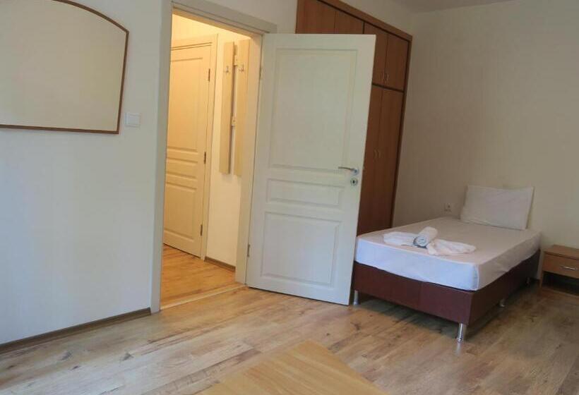 בית מלון כפרי Green Hill