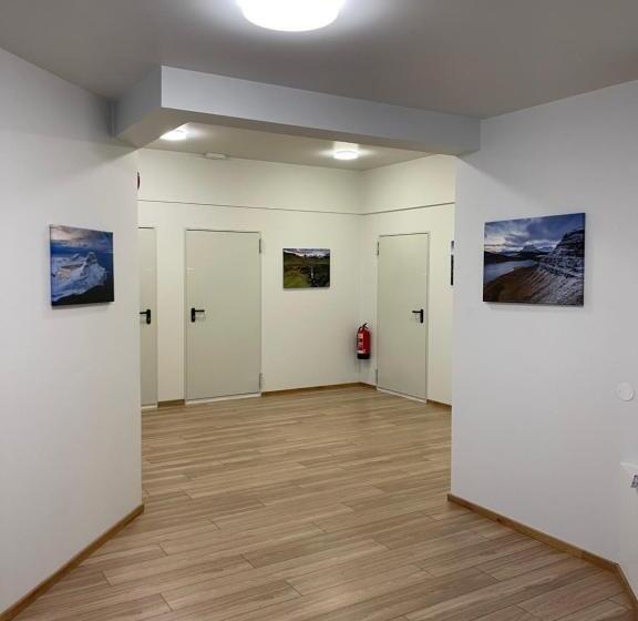 هتل Helgrindur Guesthouse