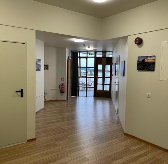 هتل Helgrindur Guesthouse