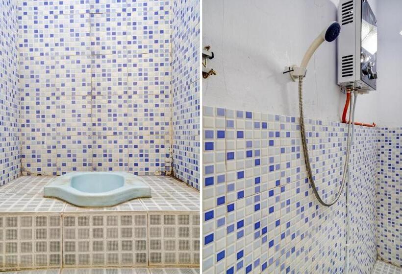 호텔 Oyo Ii3676 Wisma Al-fahmi Syariah