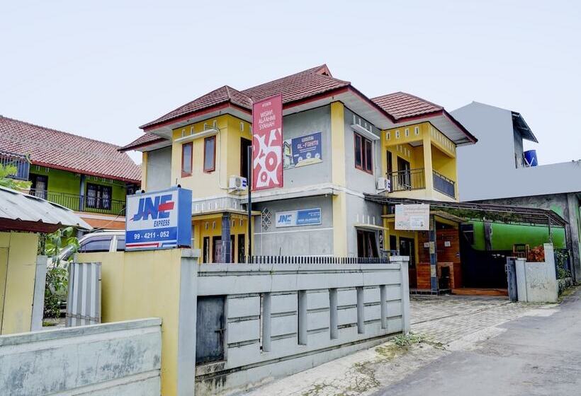 호텔 Oyo Ii3676 Wisma Al-fahmi Syariah