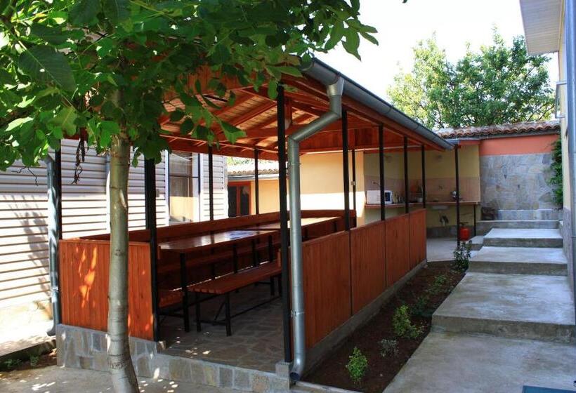 فندق Rezovo Family