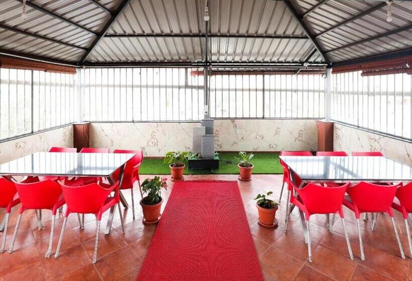 בית מלון כפרי Guru Comforts Belur