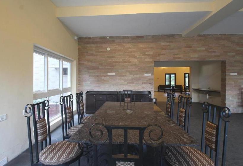 호텔 Temple Tree Residence