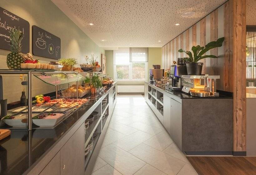 Отель Holiday Inn   The Niu, Mill Cologne Mülheim, An Ihg