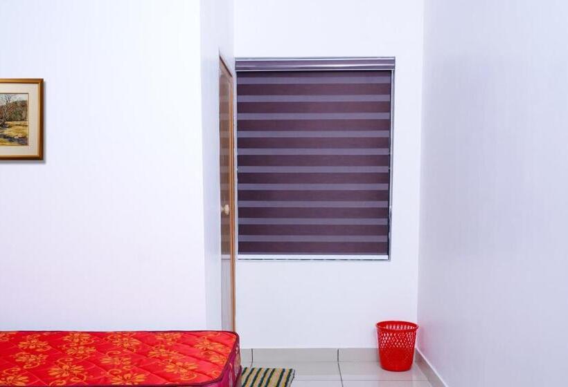 Отель Thekkumpuram Residency