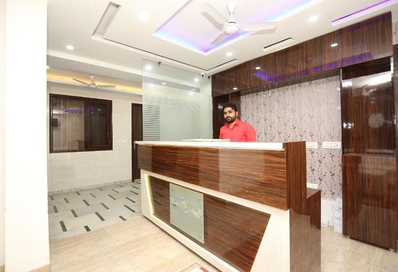 Itsy Hotels Royal Residency