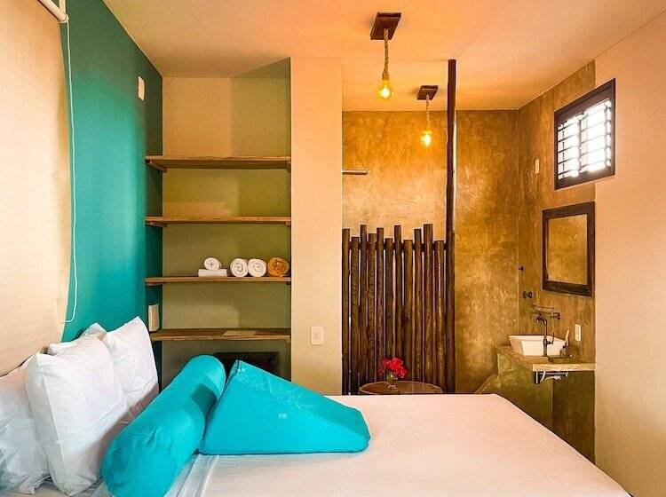 ペンション 3 Piratas