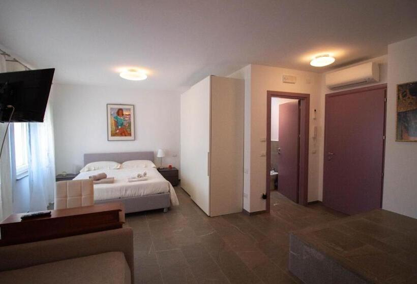 פנסיון Bed Adelaide