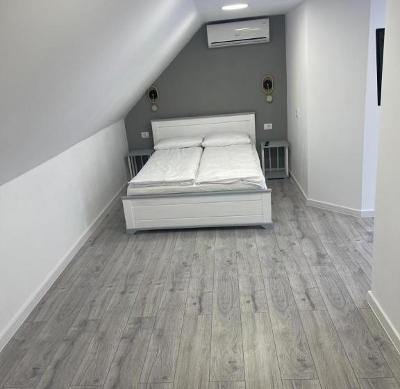 펜션 Casa Presecan