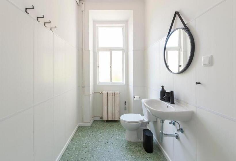 پانسیون Cheese & Wine Lapa