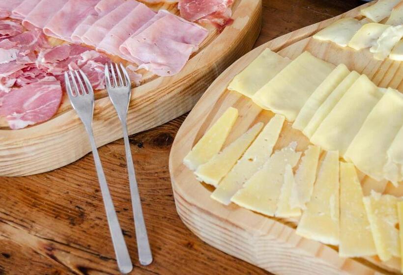 پانسیون Cheese & Wine Lapa