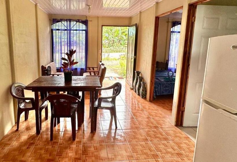 پانسیون El Manantial De Corcovado