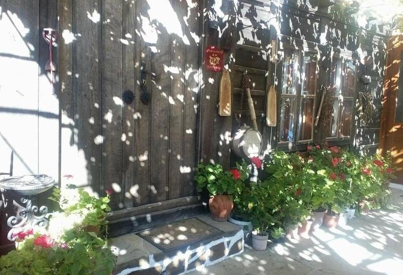 بنسيون Guest House Polah Ot Minaloto