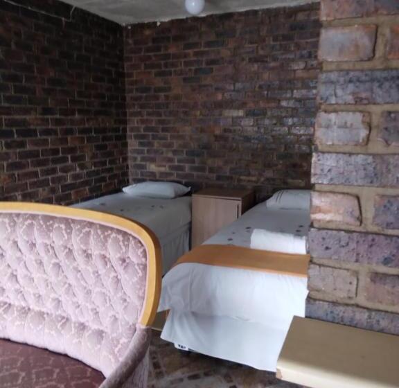 Пансион Hamba Kancane Ma Africa Guest House