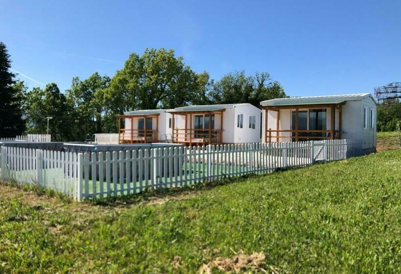 بنسيون In Country Luxury Lodges