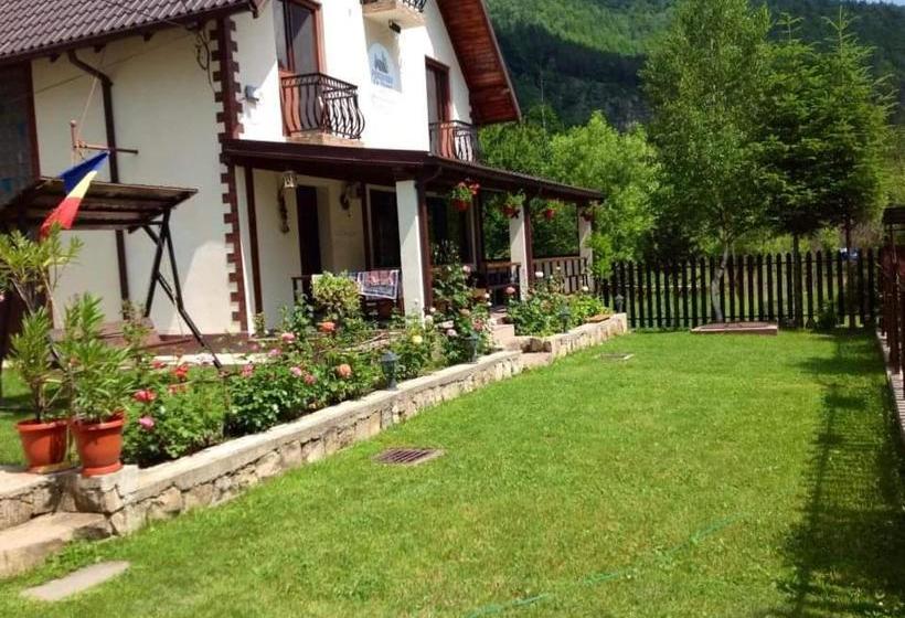 ペンション La Izvor Lepsa