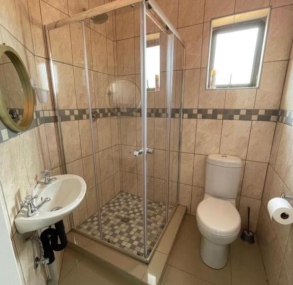 Пансион Mohlakeng Guest House