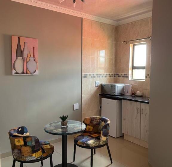 Пансион Mohlakeng Guest House