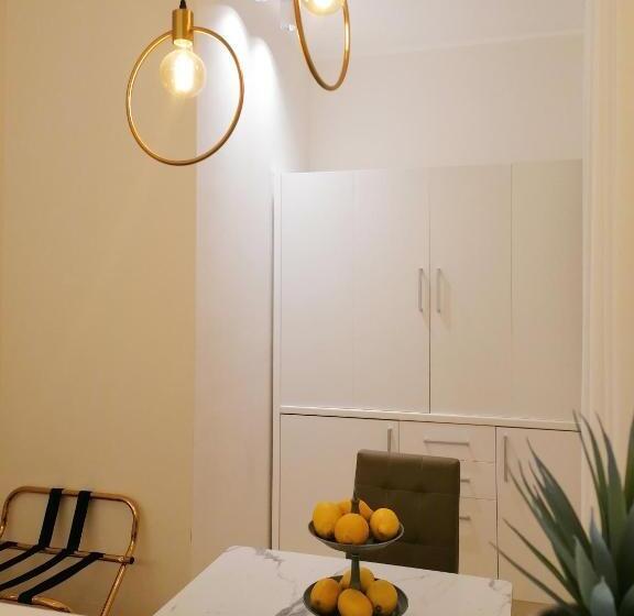 پانسیون Palazzo Cortesi