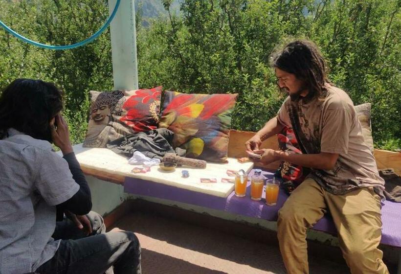 Пансион Parvati Tales