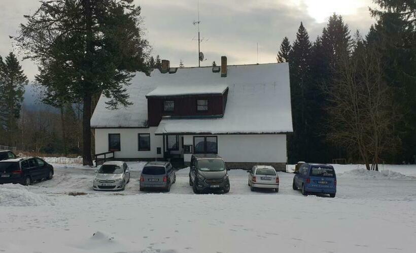 بنسيون Penzion Na Mýtinách