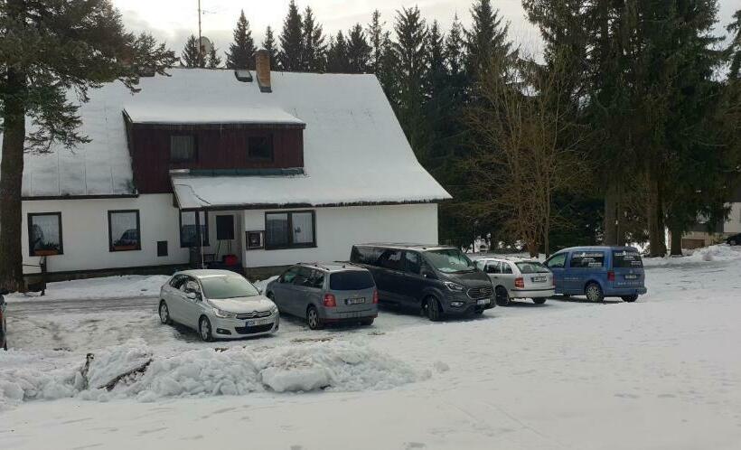 بنسيون Penzion Na Mýtinách