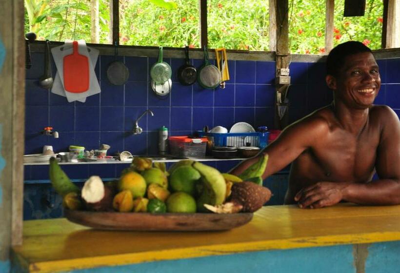 ペンション Peñas De Guachalito