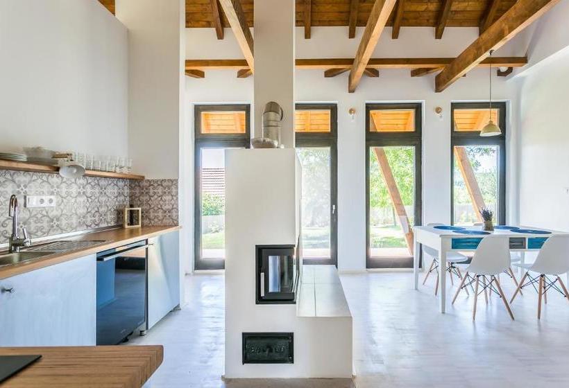 Пансион Portushome Dörgicse