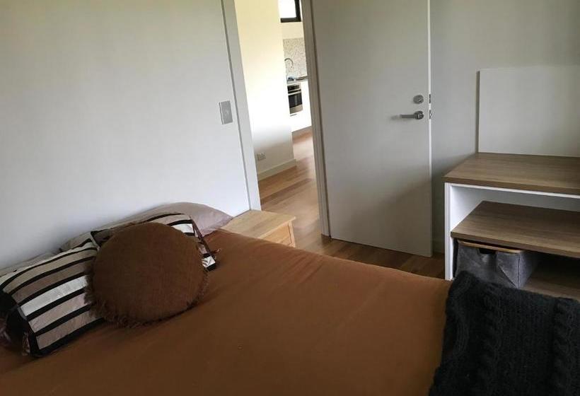 پانسیون Scotsdale Farm